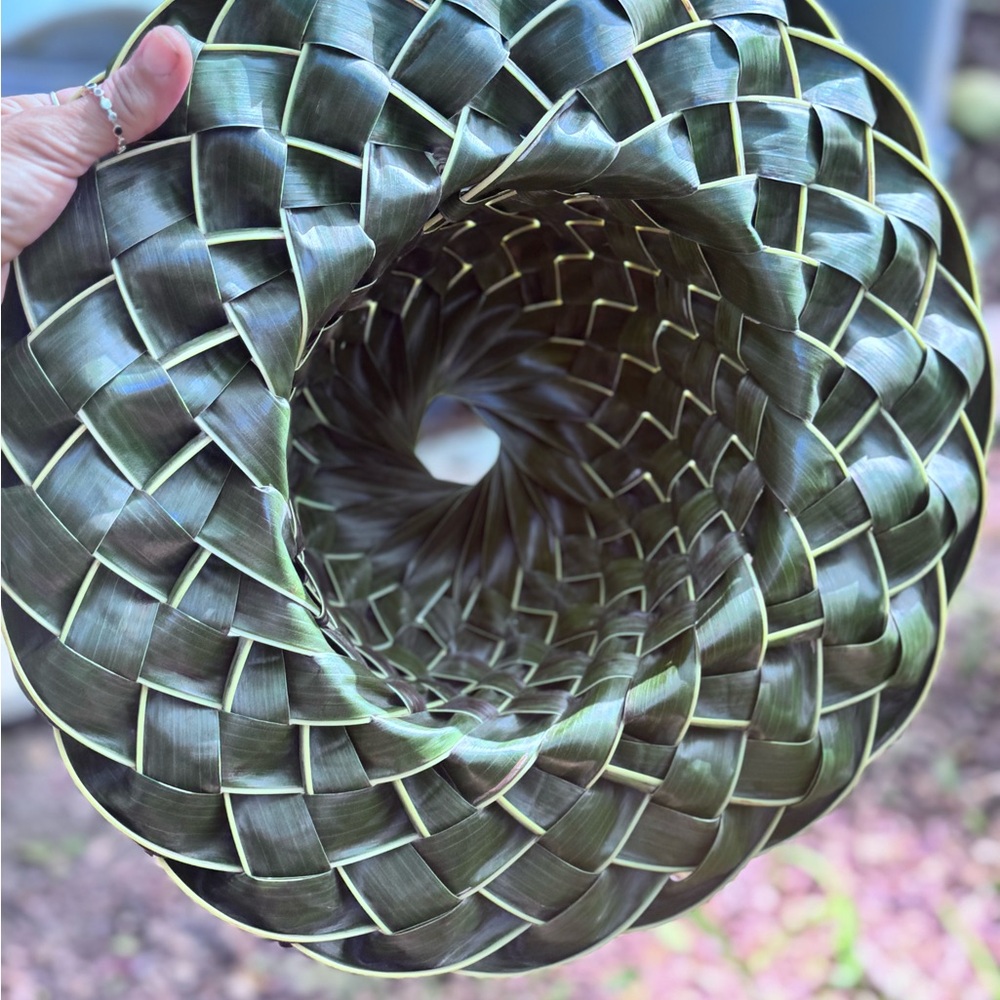 Hawaiian Handwoven Green Leaf Hat - Picture 3 of 5